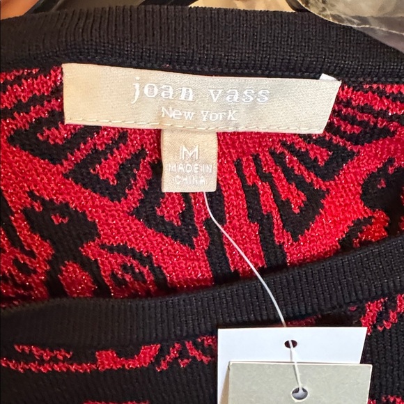 Joan Vass New York Sweater Tunic Size M Black Red Jacquard Asymmetrical Hem - Picture 8 of 11